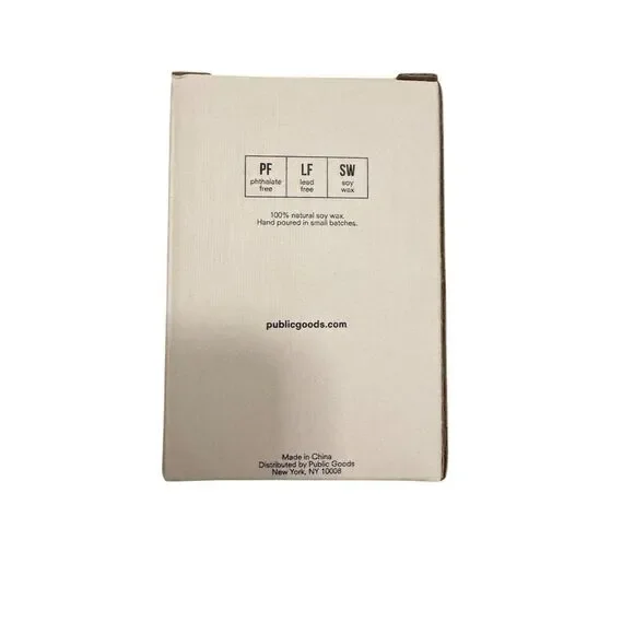 Public Goods Cedar & Suede Soy Candle 3.5 oz Hand-Poured Indoor Use - Picture 5 of 5